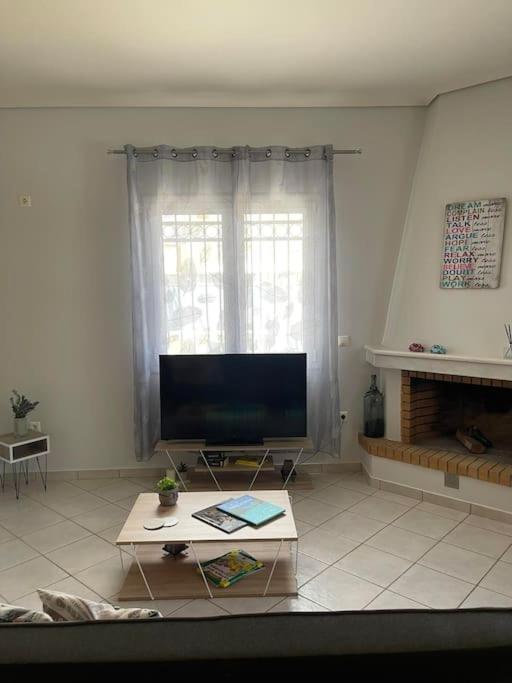 Hestia Airport House - Artemis Appartement Buitenkant foto